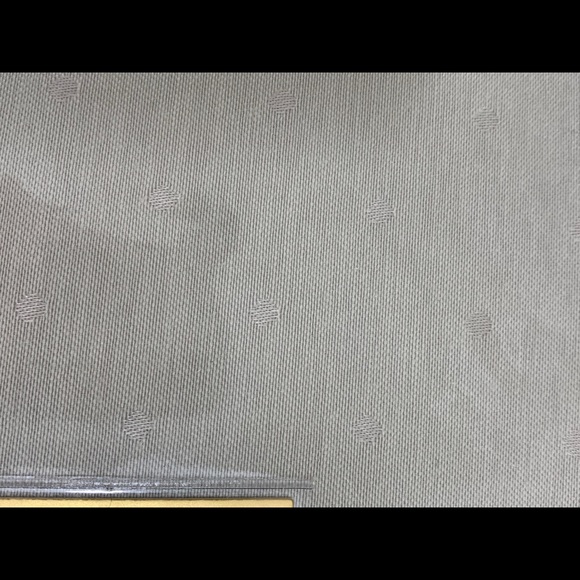 Ivory Kate Spade Tablecloth and 8 napkins - Picture 2 of 4